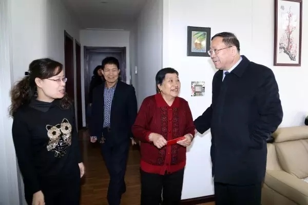 䓼F(tun)˾hI(lng)(do)(ji)ǰο(wn)nƬ^(q)xϸɲ